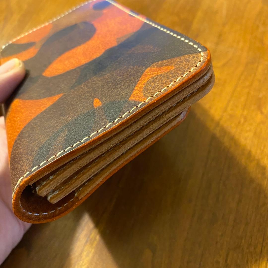 トラッカーウォレット　赤迷彩　ミドル　三層　エルバケーロ