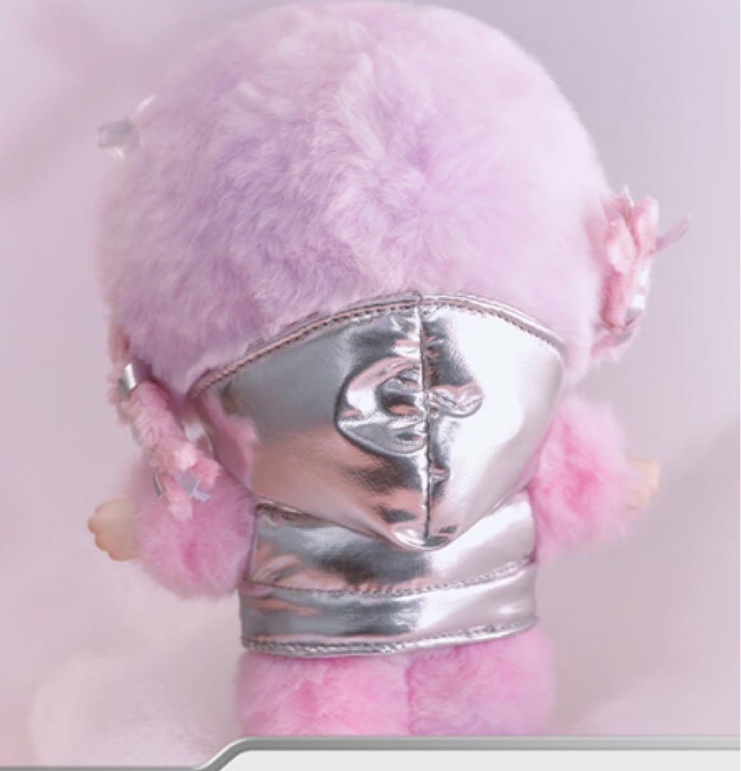 ポップマート海外限定新品‼️DORA TNTSPACE ぬいぐるみ - メルカリ