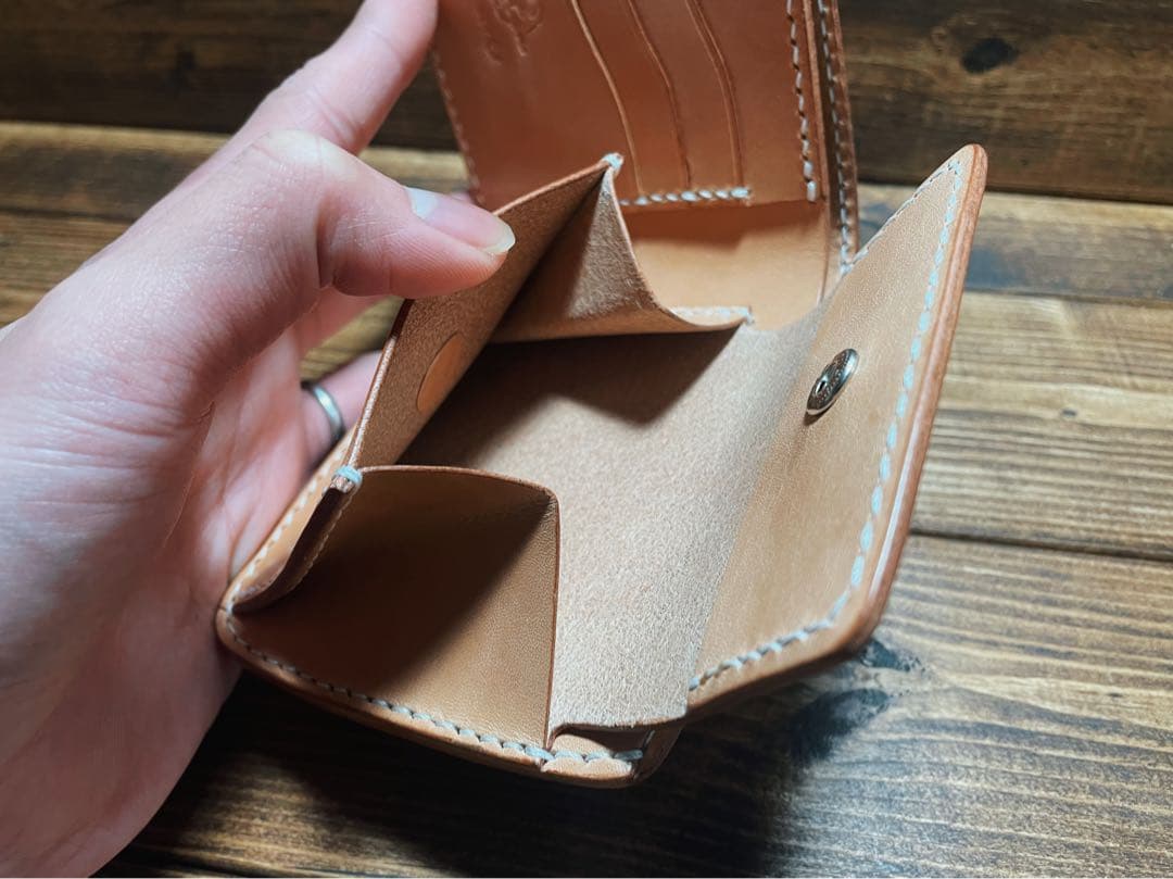 昭南多脂革 グレージング加工 ハーフウォレット