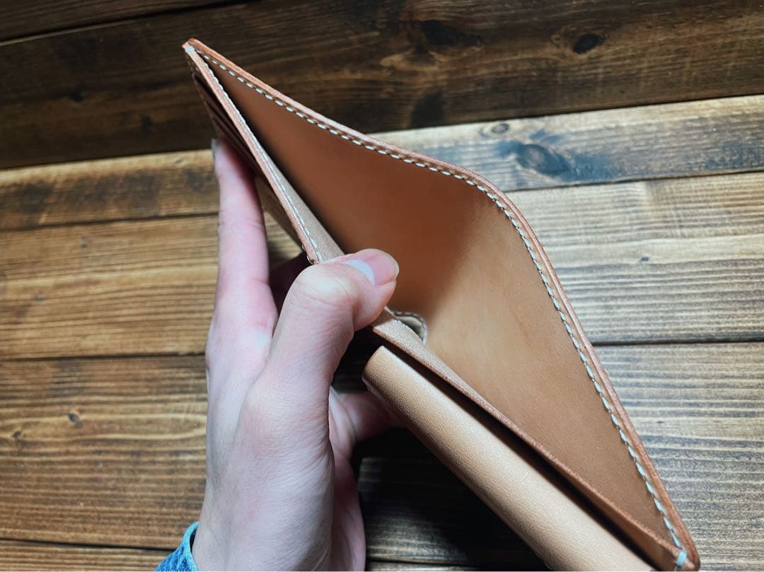 昭南多脂革 グレージング加工 ハーフウォレット