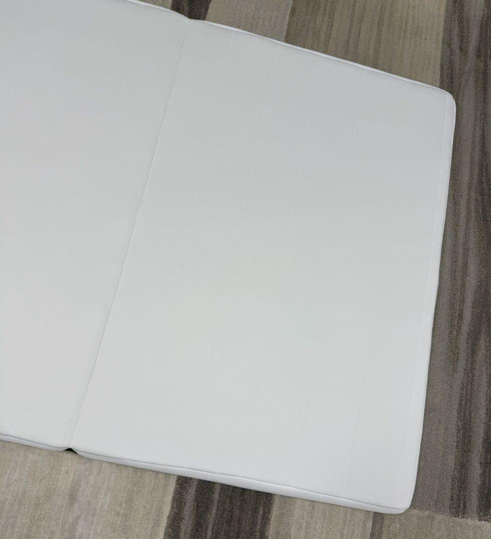 エアウィーヴ　マットレス　三つ折り