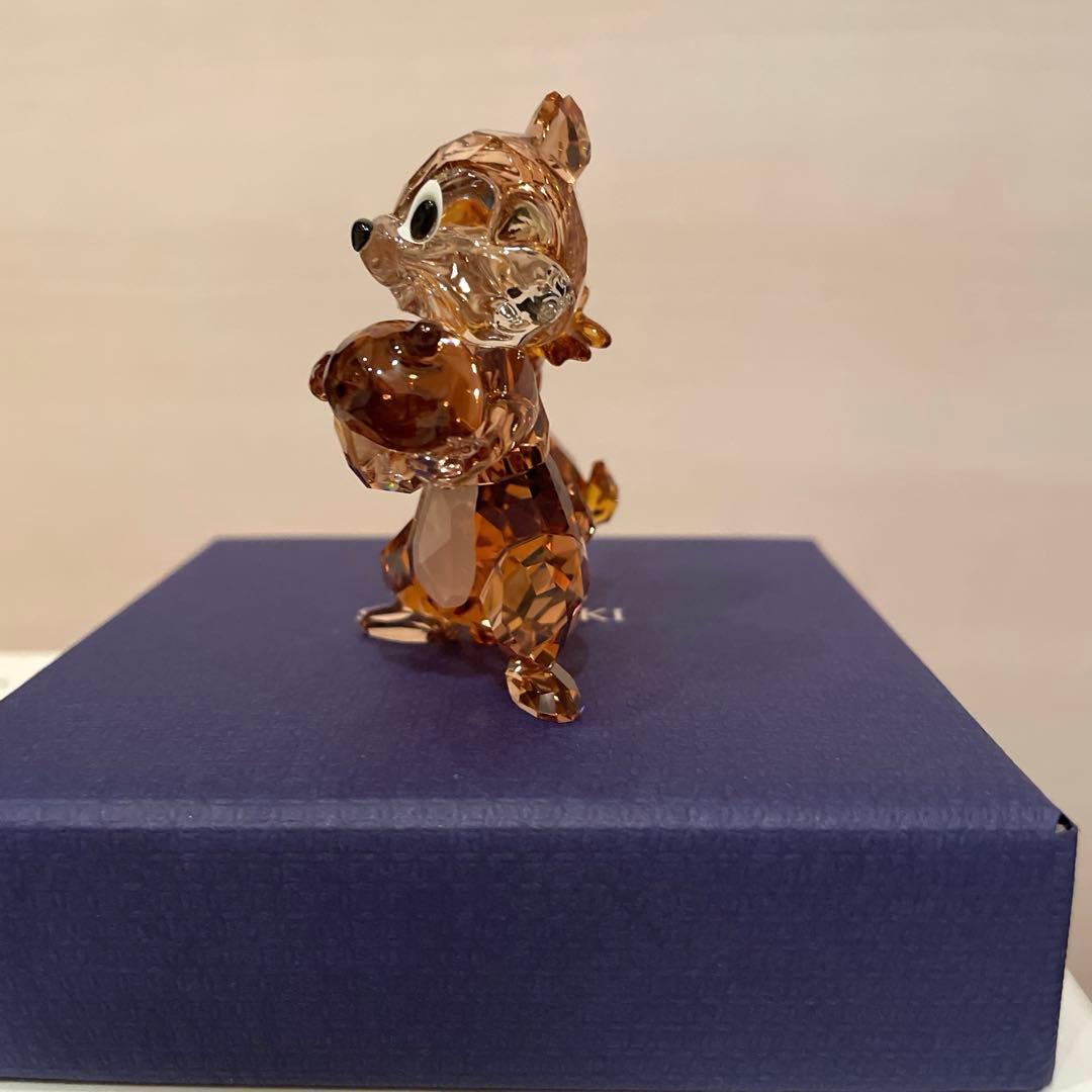 ディズニー　スワロフスキー　チップとデール 新品！