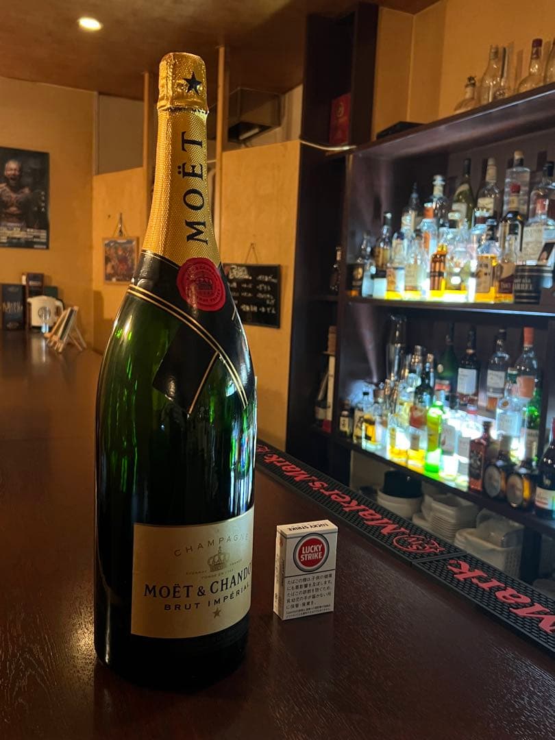 MOËT & CHANDON BRUT IMPERIAL ディスプレイ