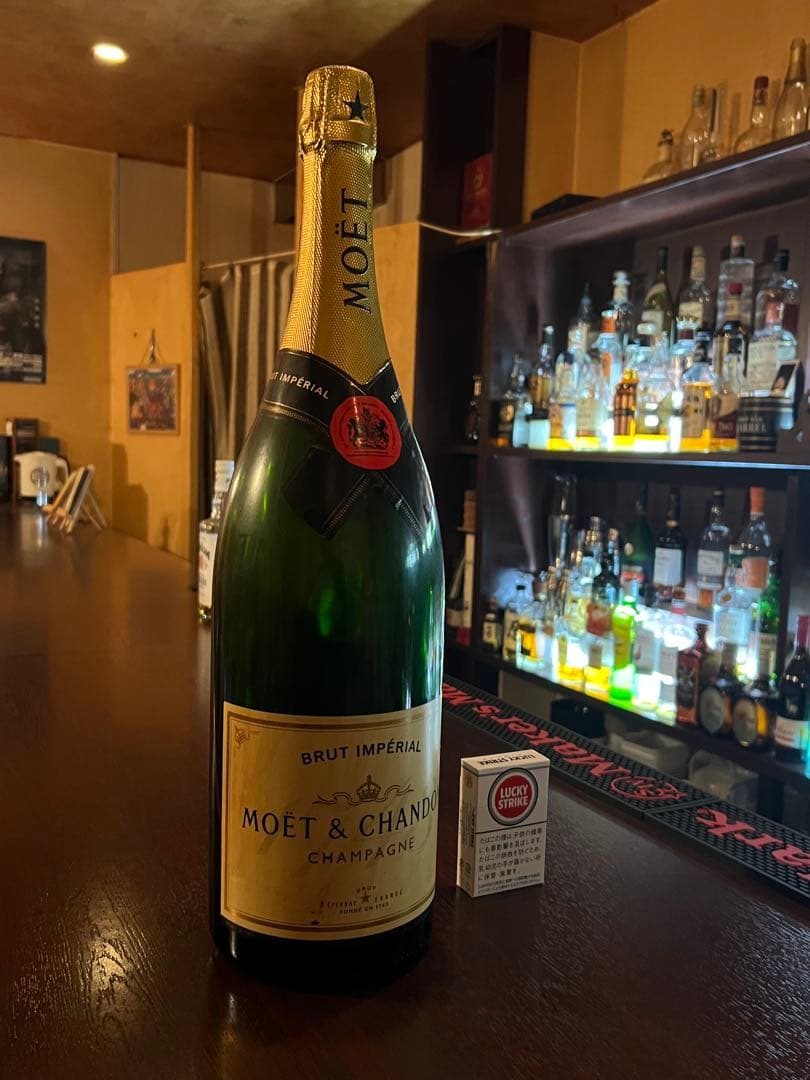 MOËT & CHANDON BRUT IMPERIAL ディスプレイ