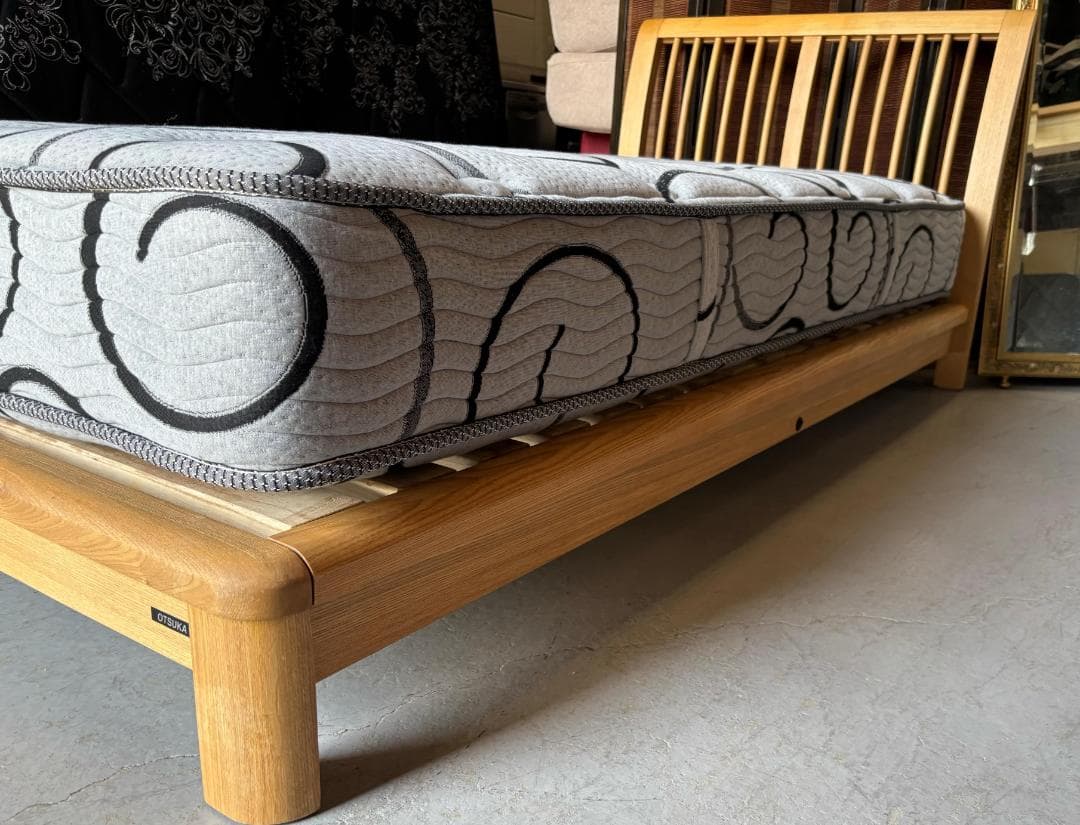 ここ 最高級 Simmons シングル未使用マットレスのみ美品