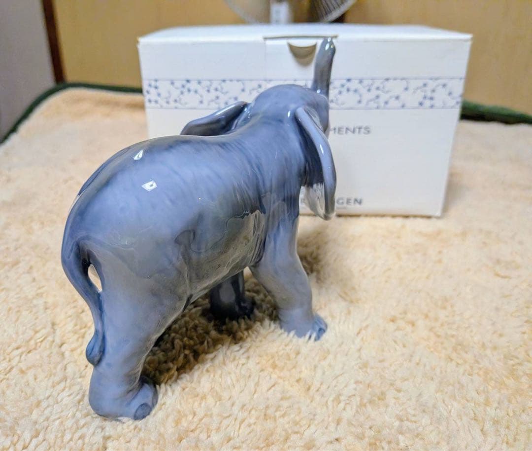 ロイヤルコペーハーゲン　フィギリン 陶器製 グレーの象の置物 箱付き