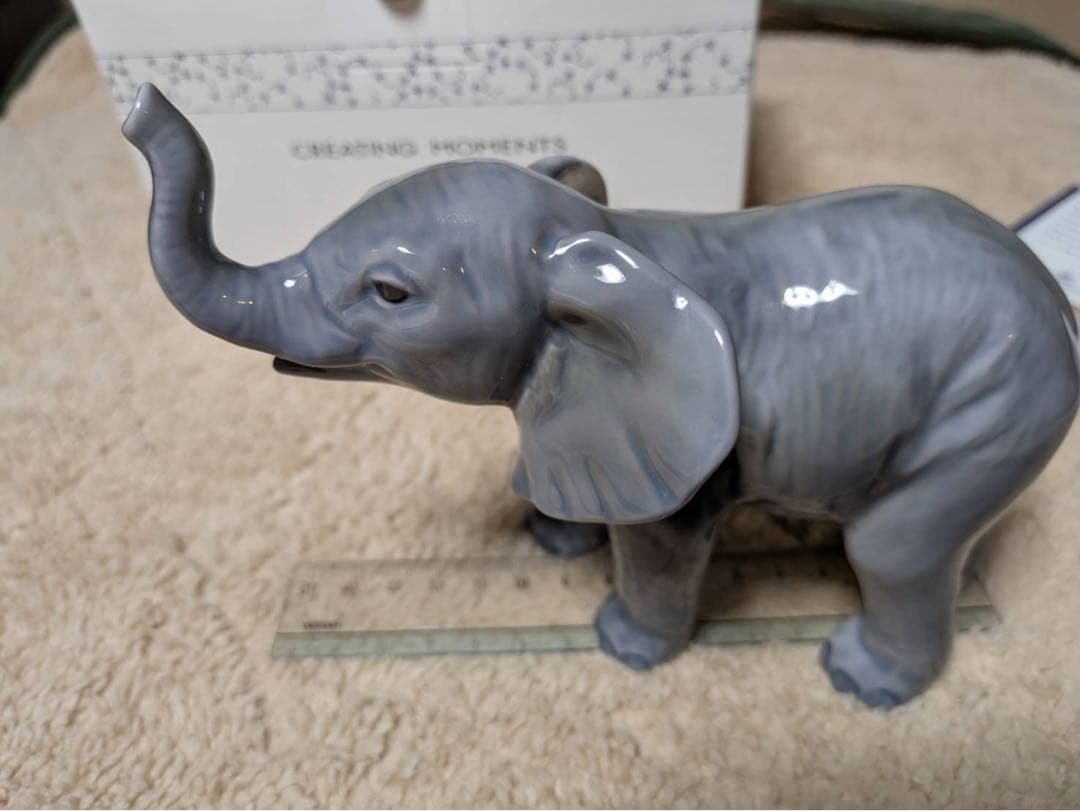 ロイヤルコペーハーゲン　フィギリン 陶器製 グレーの象の置物 箱付き