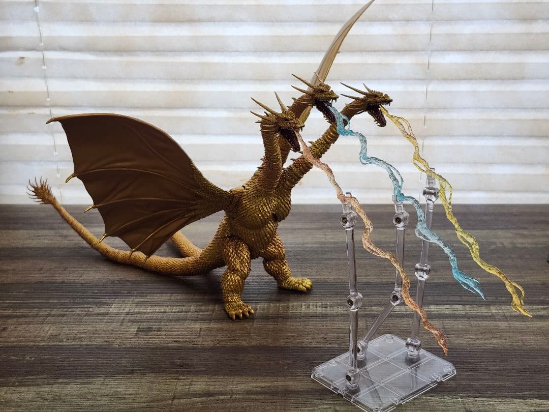 キングギドラ　スペシャルカラー Ver.　S.H.MonsterArts