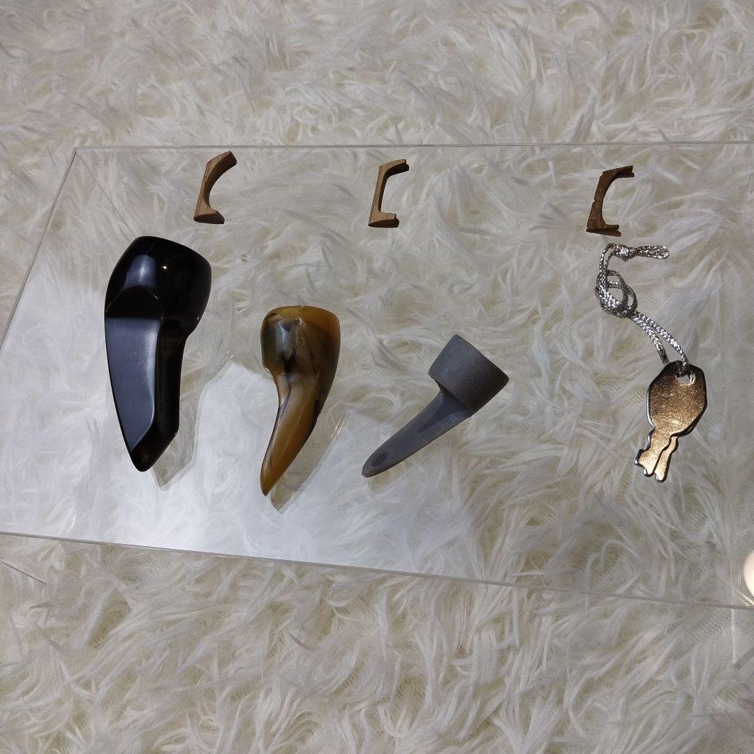 沖縄三線 蛇皮 本皮 強化張り 真壁型 ハードケース 鍵付 黒塗り