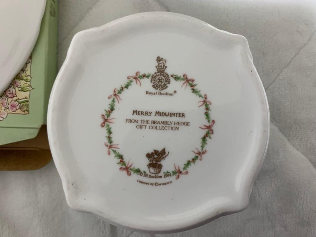 ロイヤルドルトン　メリーミッドウィンター カップ　お皿　キャンドル立て　セット