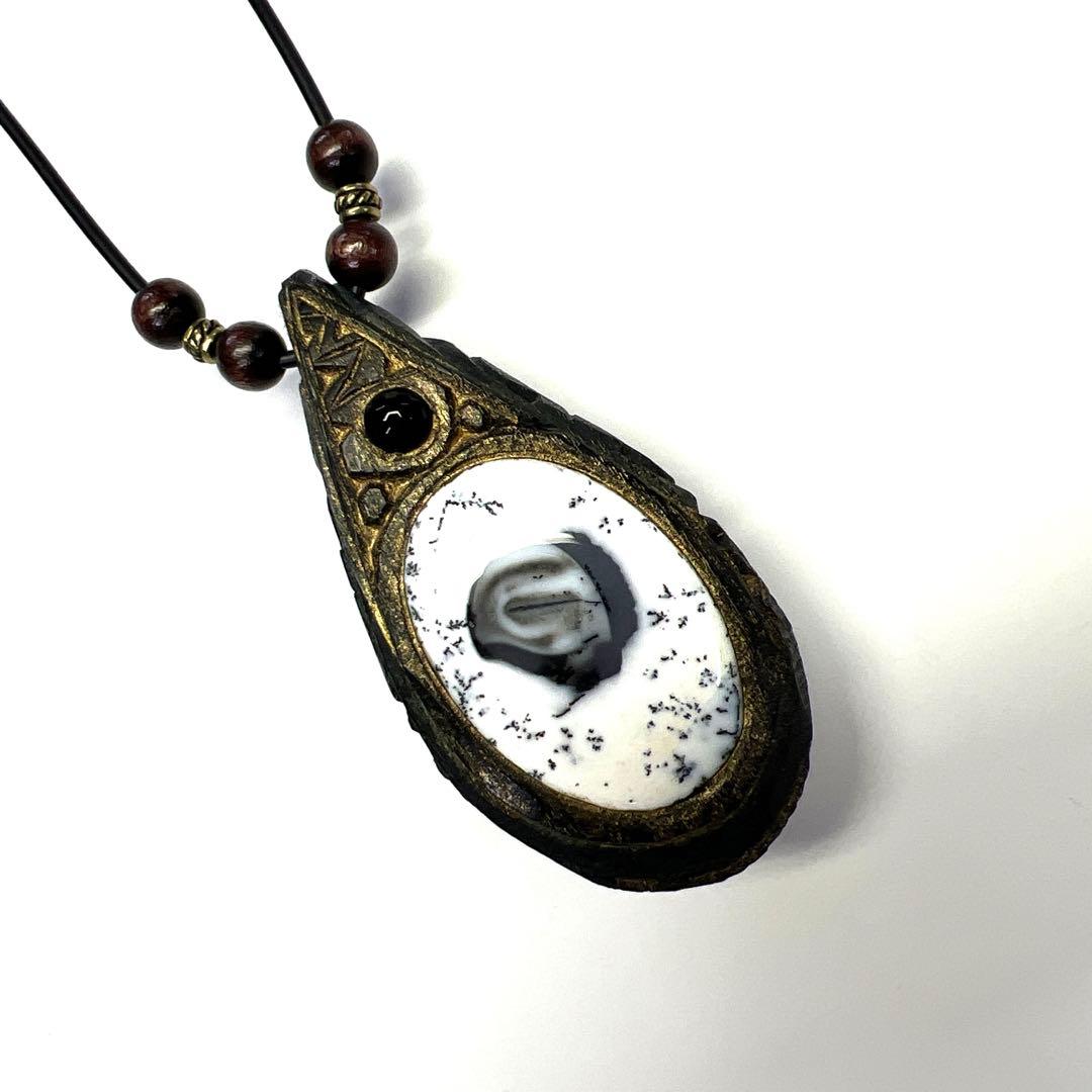 アイヌコタン　西田智三さん　天然石　猿　魔除け　ラブラド　アメジスト オニキス