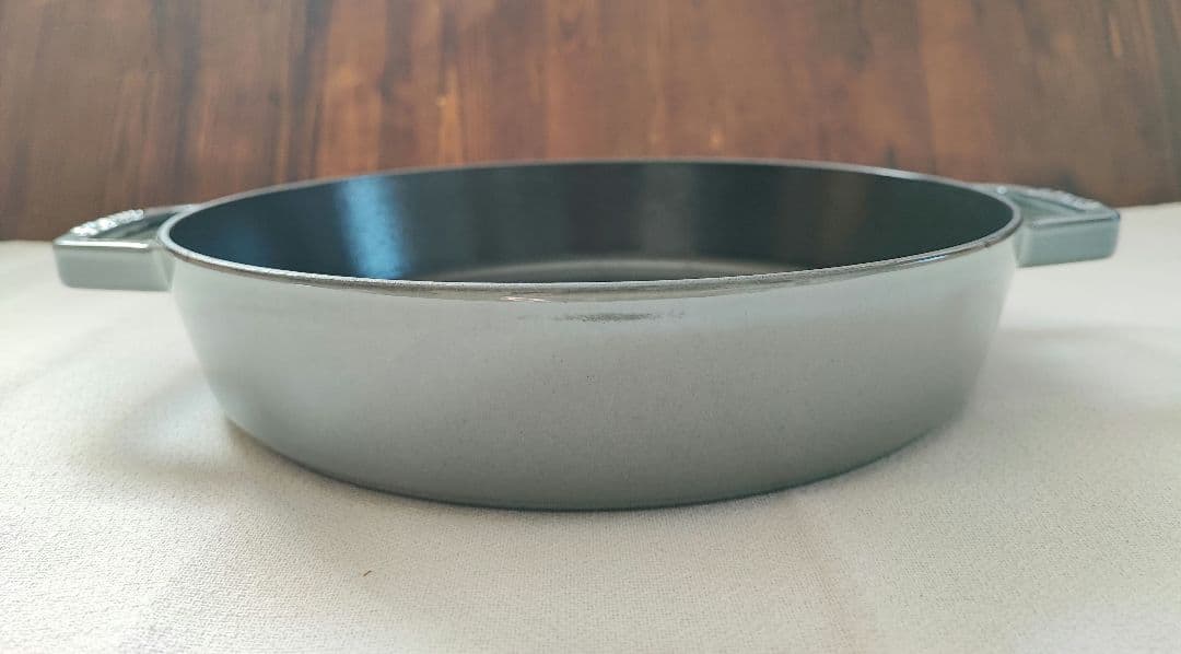 staub 両手フライパン / グレー 26