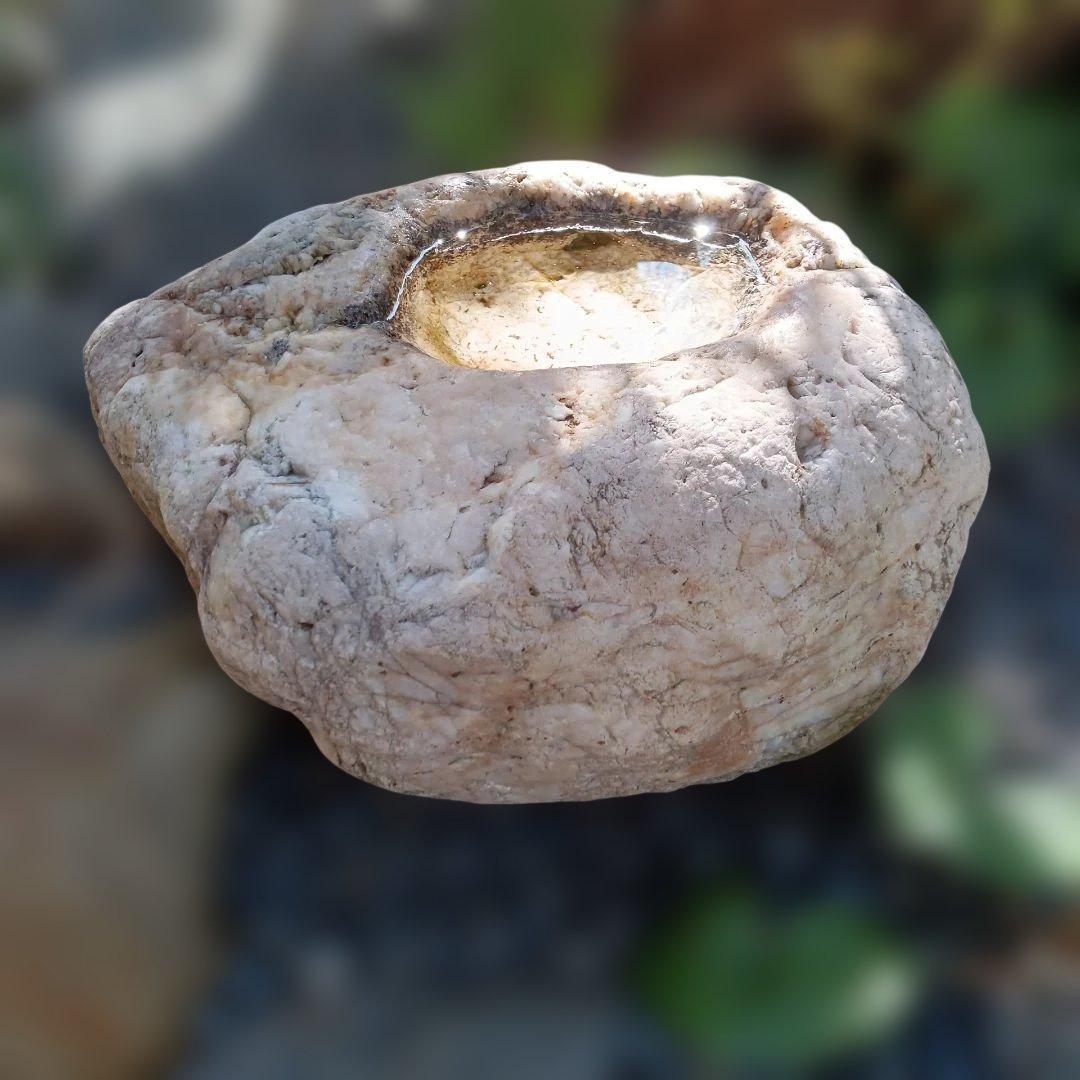 蹲　手水鉢　庭石　灯籠　臼　ガーデニング　園庭　オブジェ