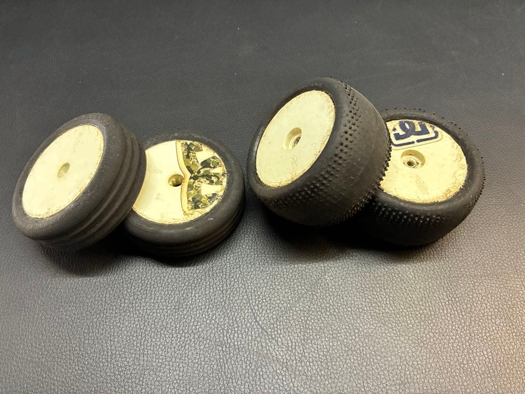 旧車RCカー アソシエイテッドB4 STEALTH 電動バギー フルセット