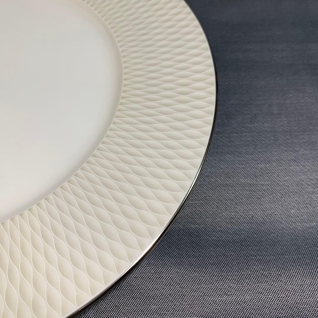 ナルミ　プロ　スタイル　ラッフル　プラチナ　ディナープレート　シルバー　大皿