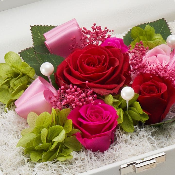 プリザーブドフラワー　オルゴールホワイトボックス