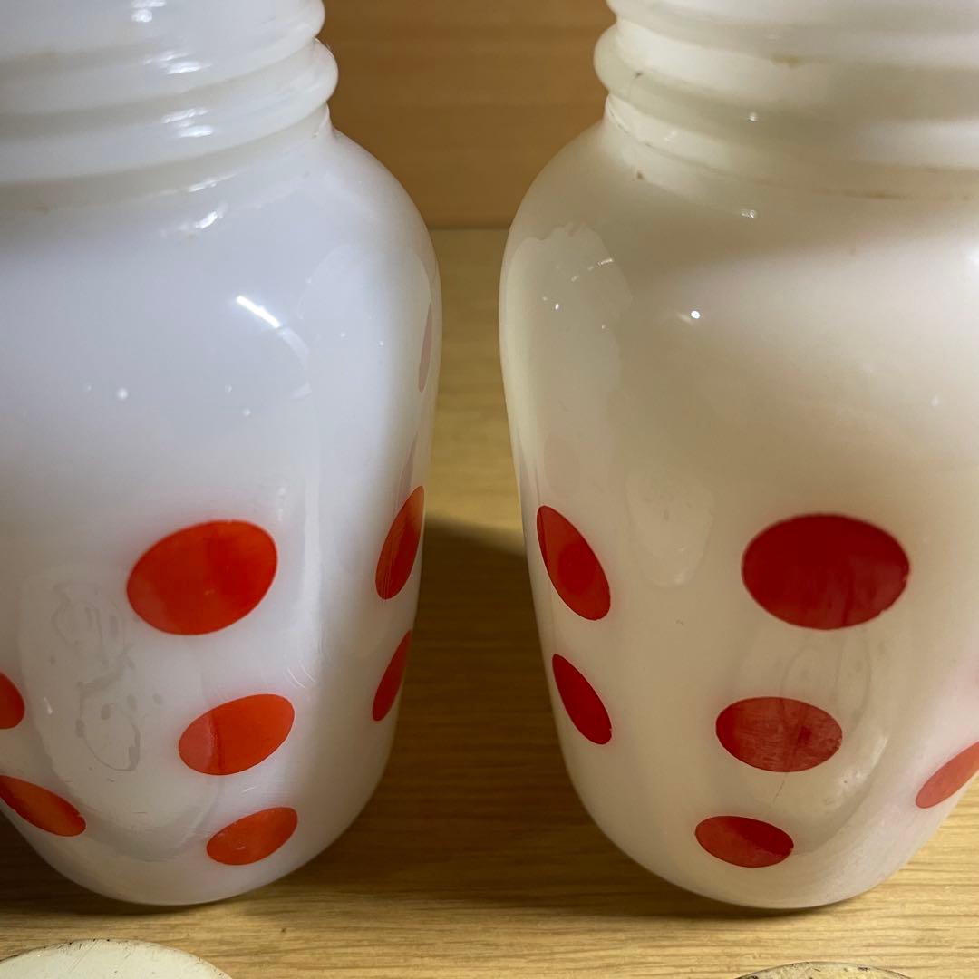 FireKing ファイヤーキング ソルト&ペッパー ポルカドット（赤）