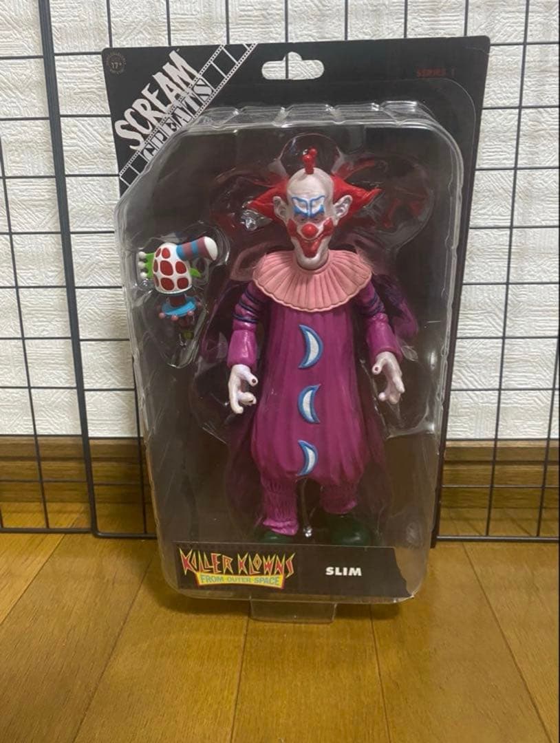 着払】TRICK OR TREAT STUDIOS キラークラウン 3体セット - メルカリ