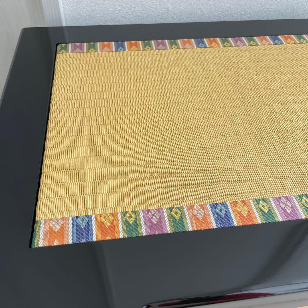 雛人形　親王飾り　収納箱　黒色木製　雛人形飾り台のみ　金色装飾