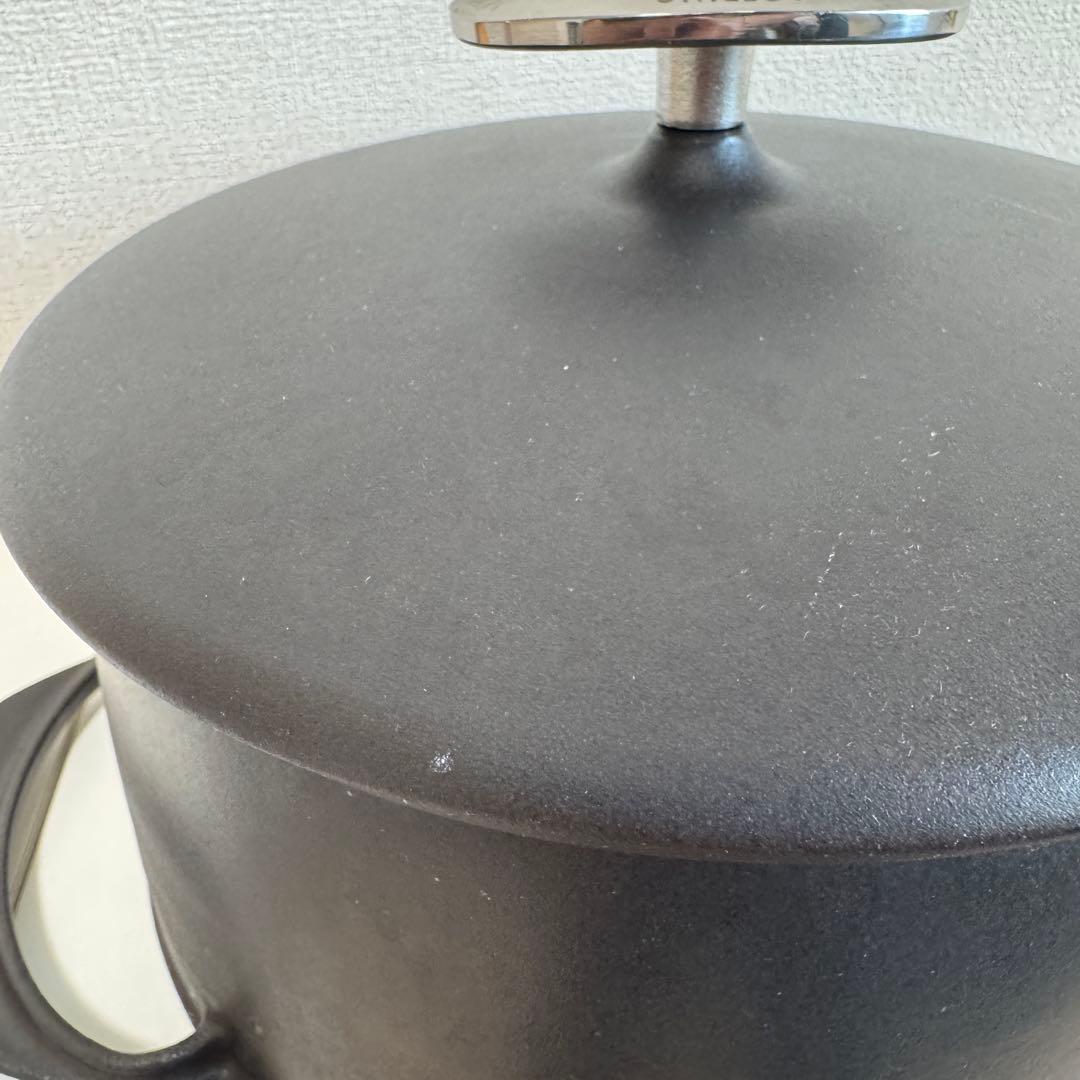 ユニロイ:ホーロー鍋 20cmくろがね IH対応鋳物鍋 燕三条製鍋