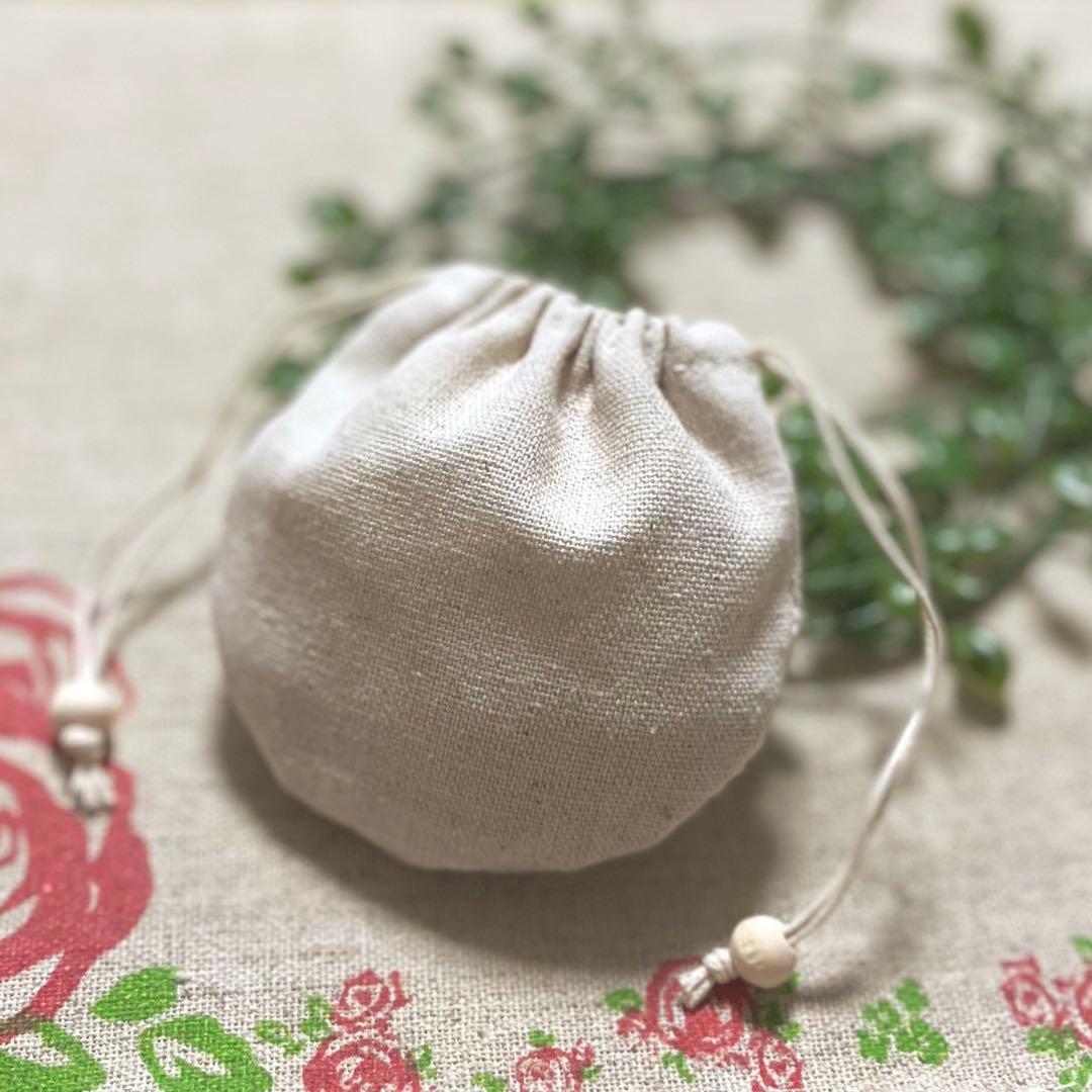 No.2306-65 手のひら巾着サシェ 香り袋 綿麻 ローズ刺繍 黄白ピンク