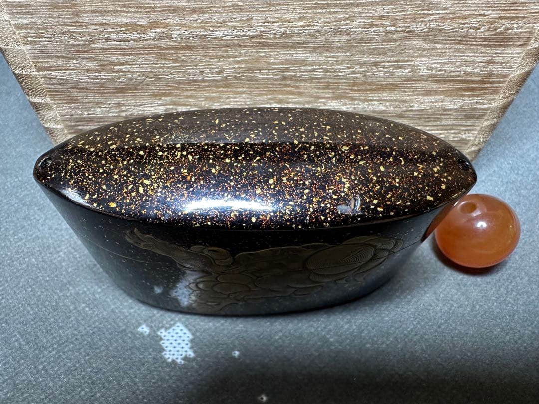 印籠　漆器　唐獅子牡丹　重箱 金色浮彫古美術品　骨董　アンティーク　彫刻 工芸品