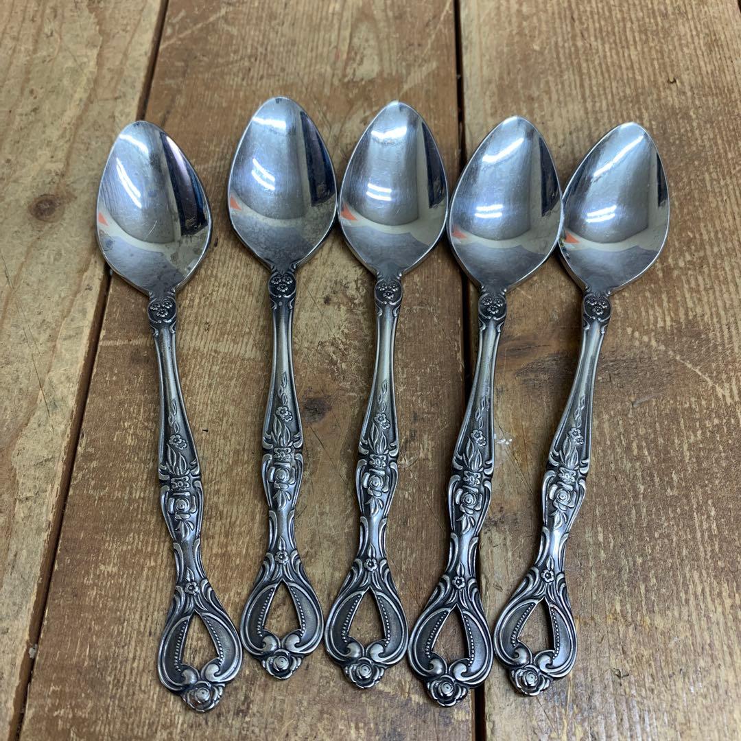 E-壁 【豪華21点セット】アンティーク調 カトラリーセット 彫刻装飾 シルバー