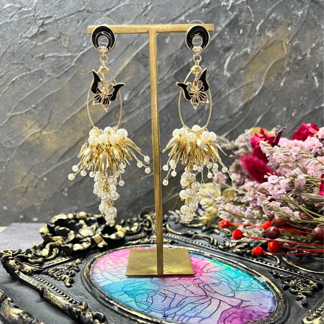 85 パールと蕾のワイヤー編み編み　ピアス・イヤリング