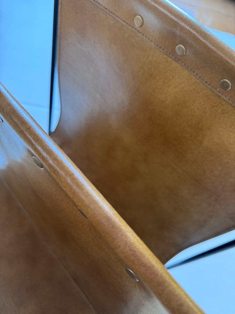 NOKKI レザー マガジンラック スタッズ付き