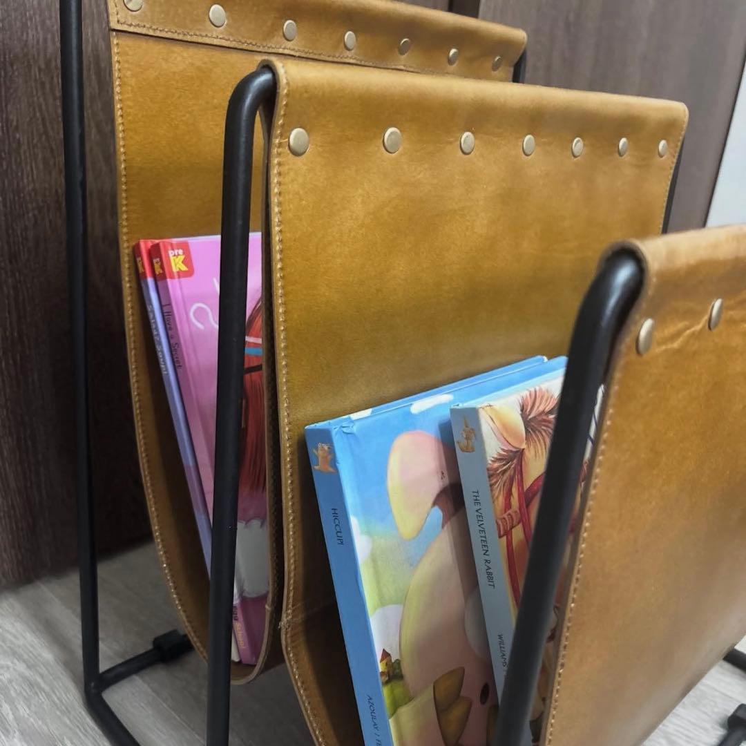 NOKKI レザー マガジンラック スタッズ付き