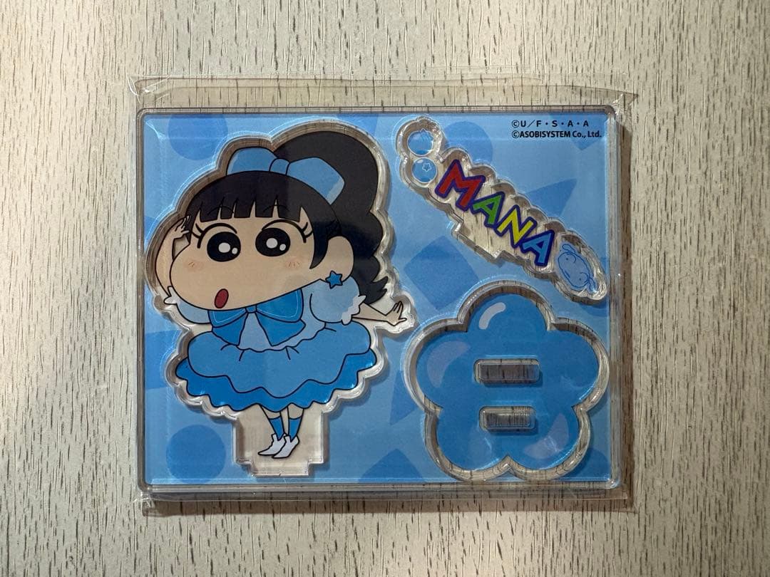 FRUITSZIPPER クレヨンしんちゃん コラボ アクリルスタンド 7種 - メルカリ