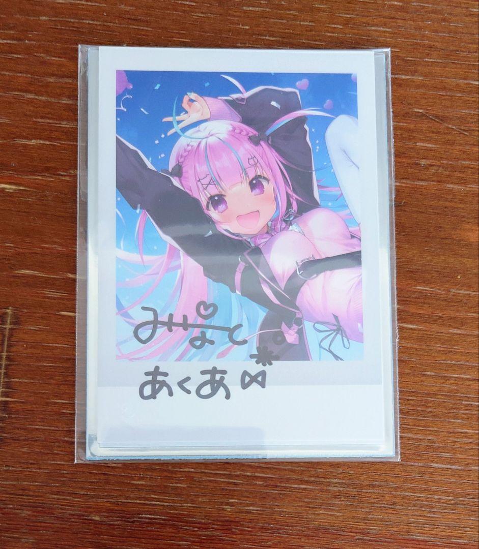ホロライブ 湊あくあ 直筆サイン入りチェキ風ブロマイドカード - メルカリ