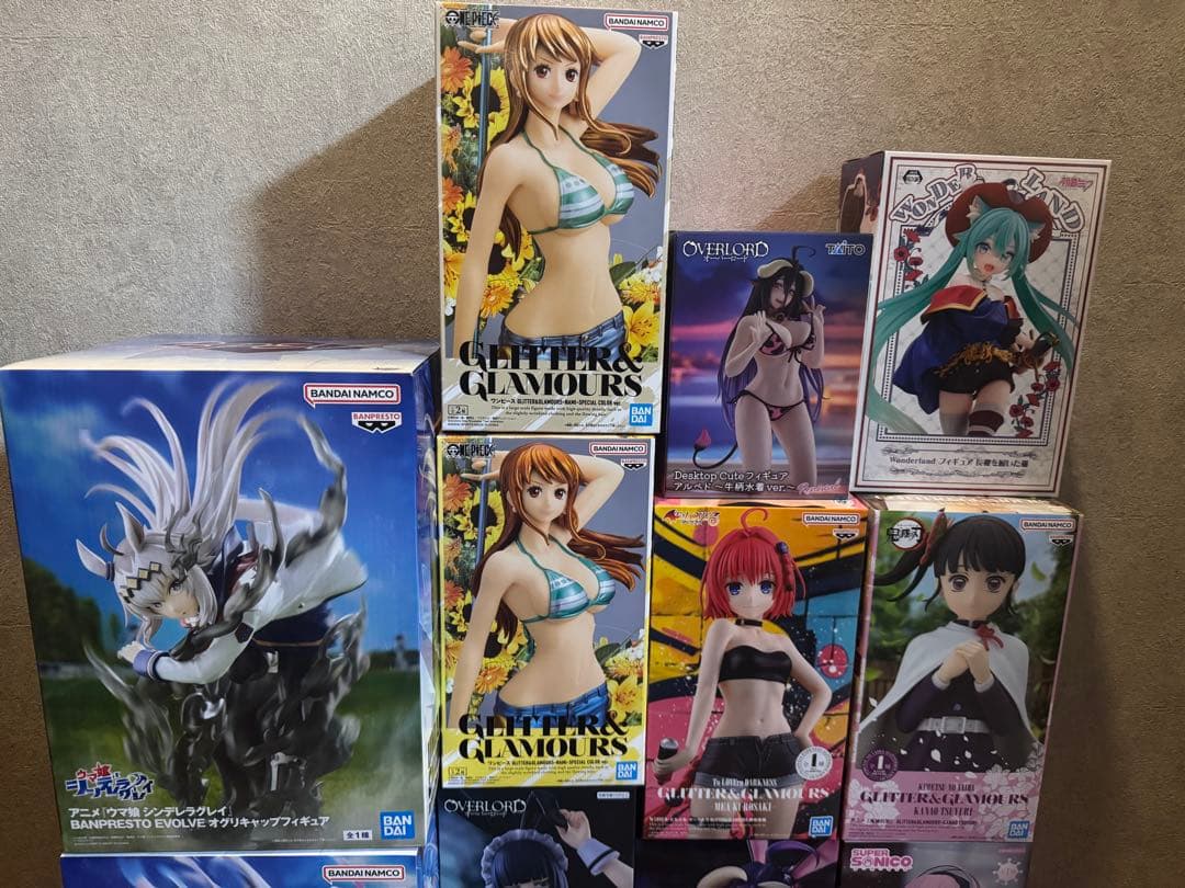 アニメ　美少女フィギュア(特大サイズ有り)　プライズ品　11点まとめ売り