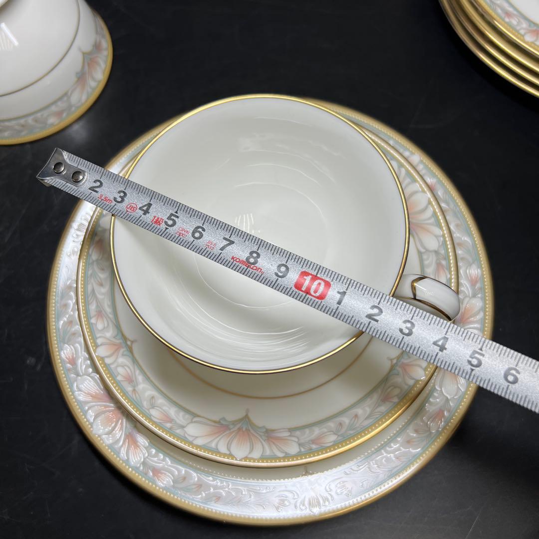 ノリタケ廃盤　シャーロット9670 洋食器セット　東Y7-1121③