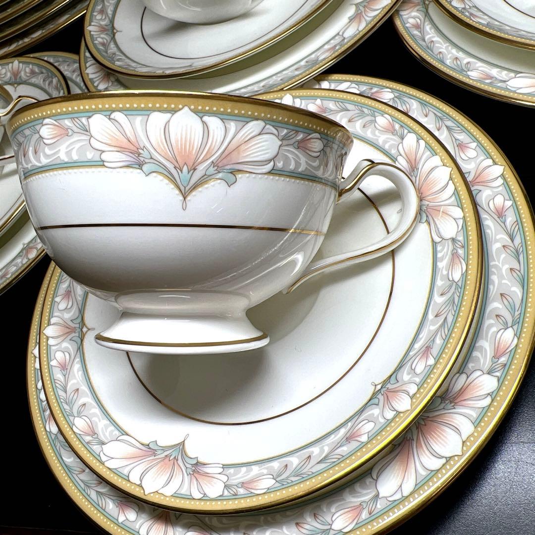 ノリタケ廃盤　シャーロット9670 洋食器セット　東Y7-1121③