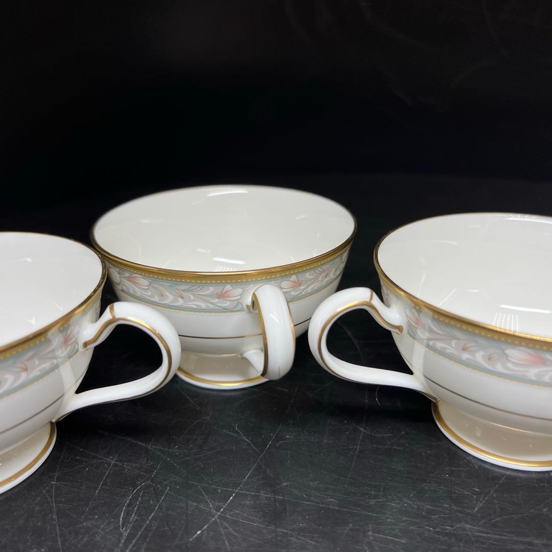 ノリタケ廃盤　シャーロット9670 洋食器セット　東Y7-1121③