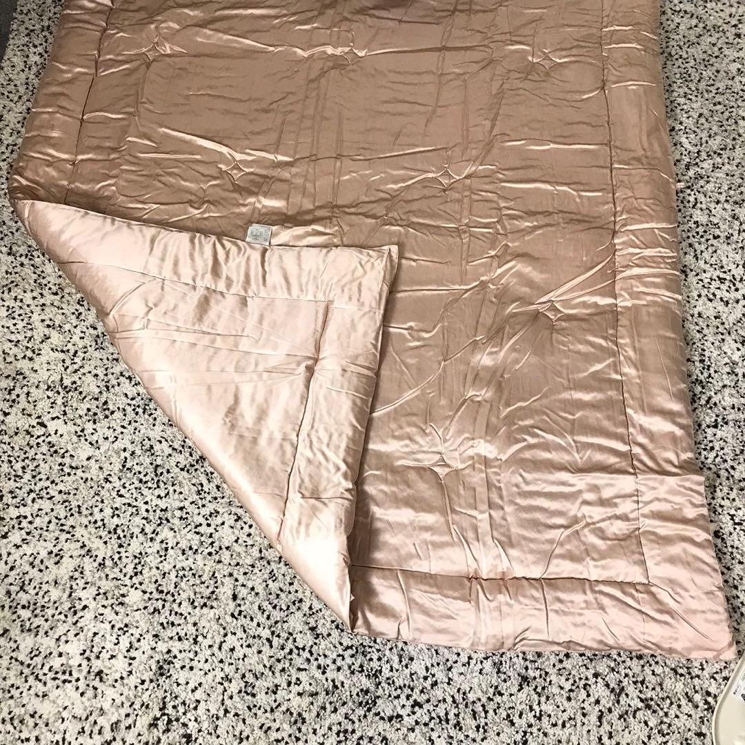 ロ*ズ様 《未使用》快眠博士　SILK SKIN THE GOLD 肌掛けふとん