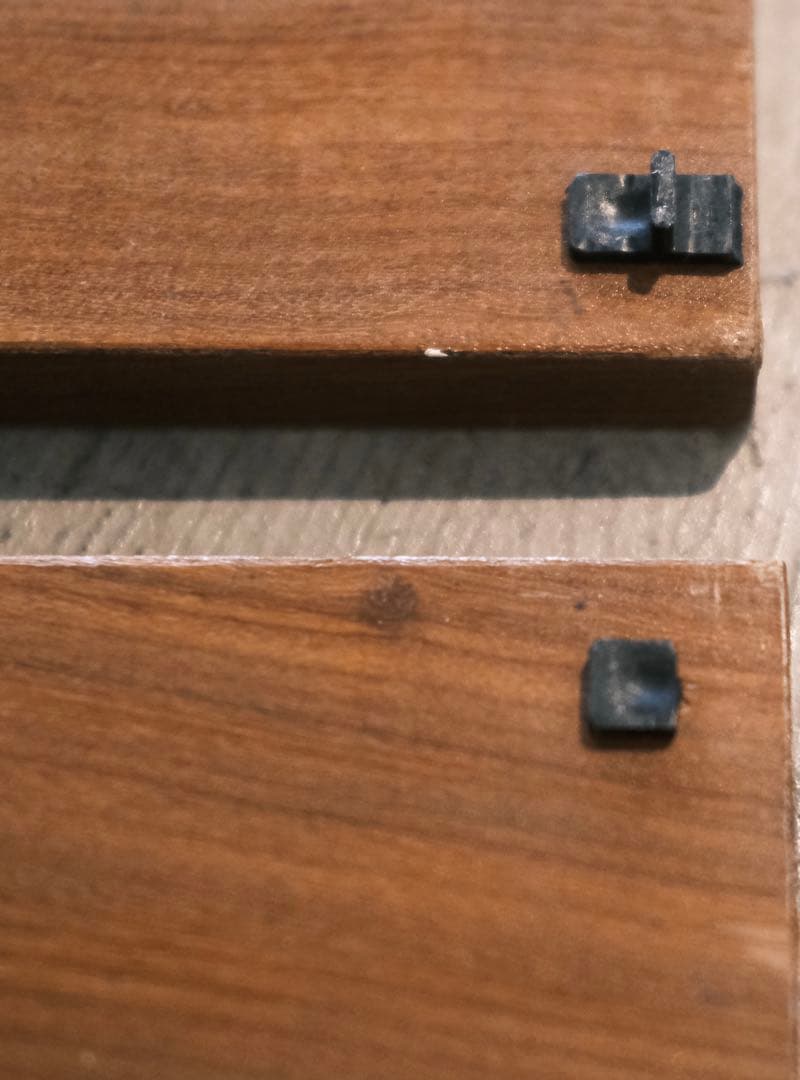 オランダ TOMADO(トマド)社製 ウォールシェルフ チーク材 ビンテージ