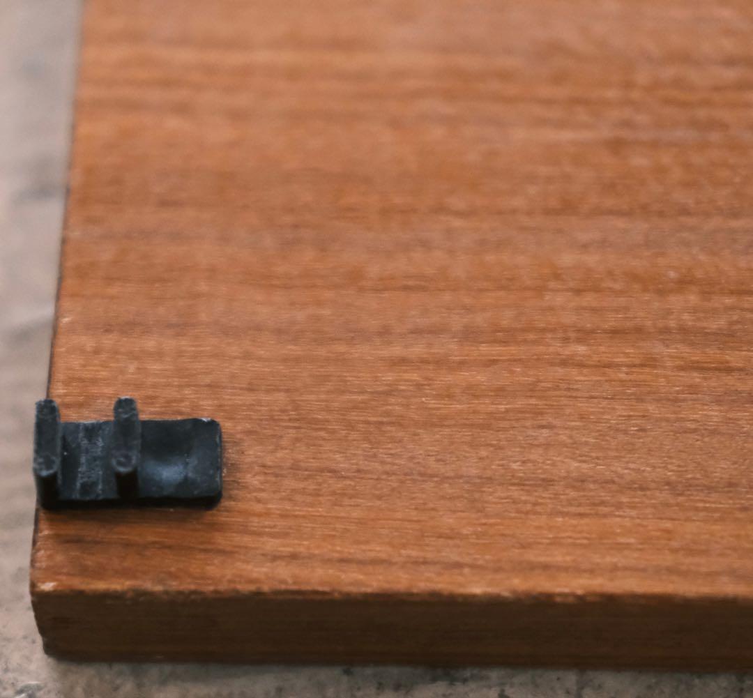 オランダ TOMADO(トマド)社製 ウォールシェルフ チーク材 ビンテージ