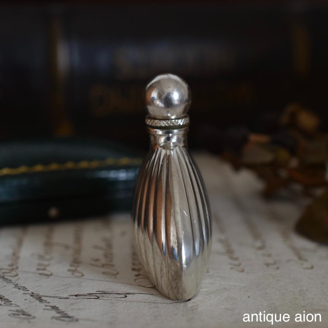 フランス製ヴィンテージ 20世紀中頃 スターリングシルバー パフュームボトル