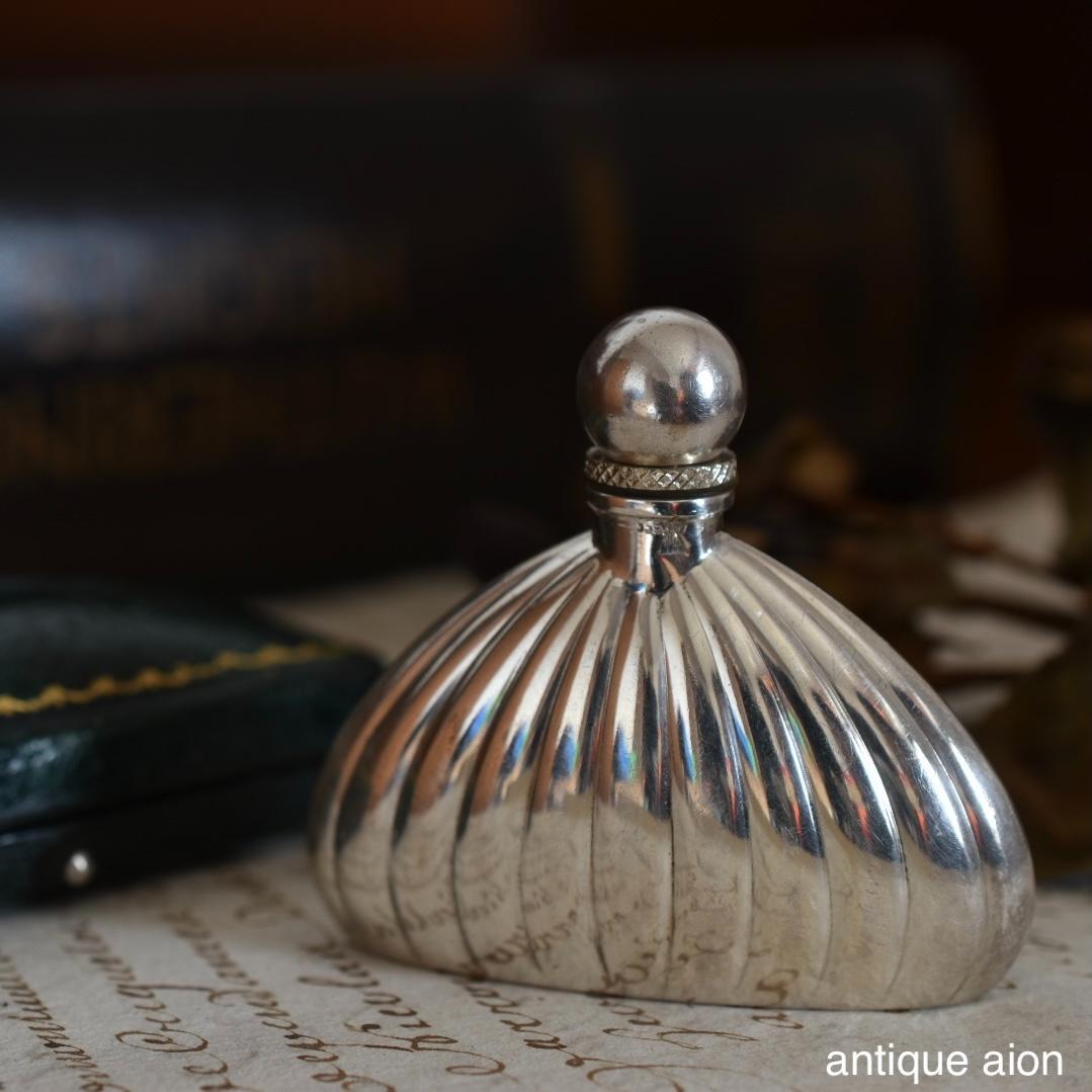 フランス製ヴィンテージ 20世紀中頃 スターリングシルバー パフュームボトル