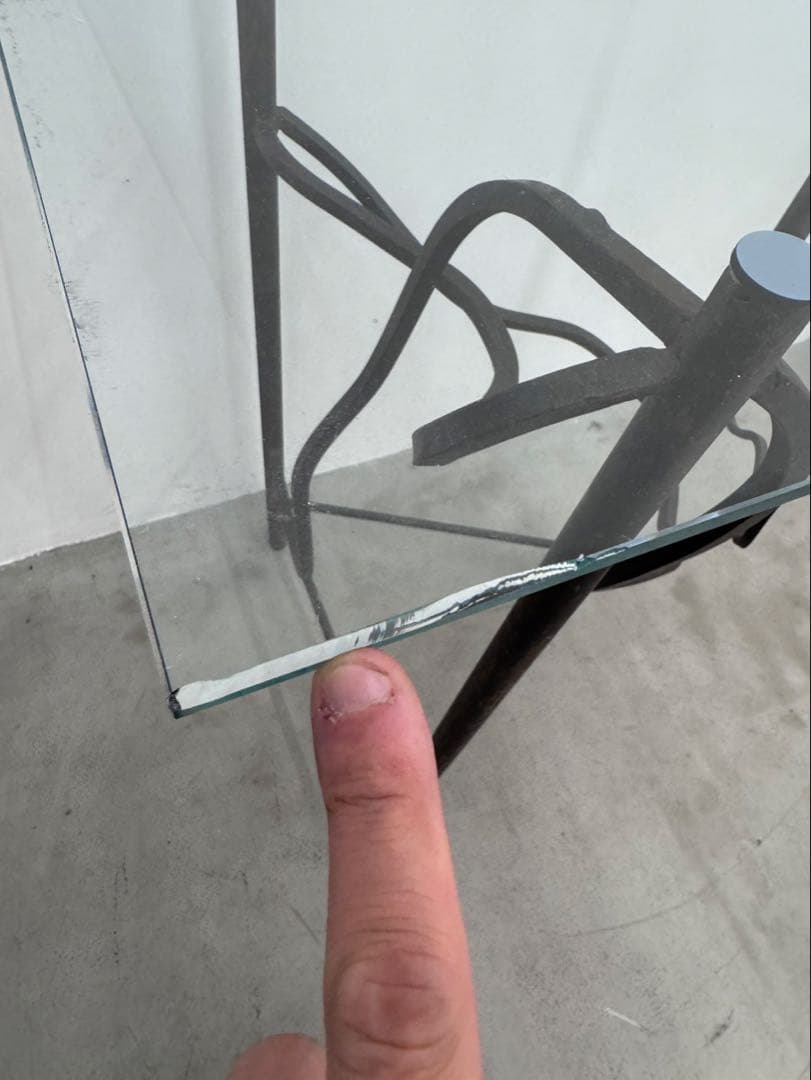 ハイテーブル ガラス天板 アイアン 鉄脚 鉄造形 店舗什器 家具 曲線デザイン