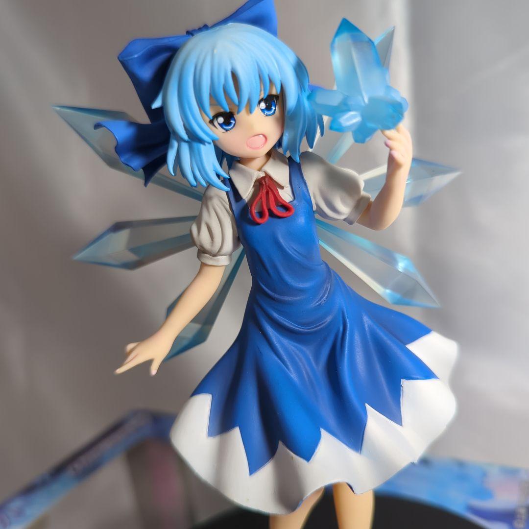 東方プロジェクト 湖上の氷精 1/8スケール 完成品フィギュア チルノ
