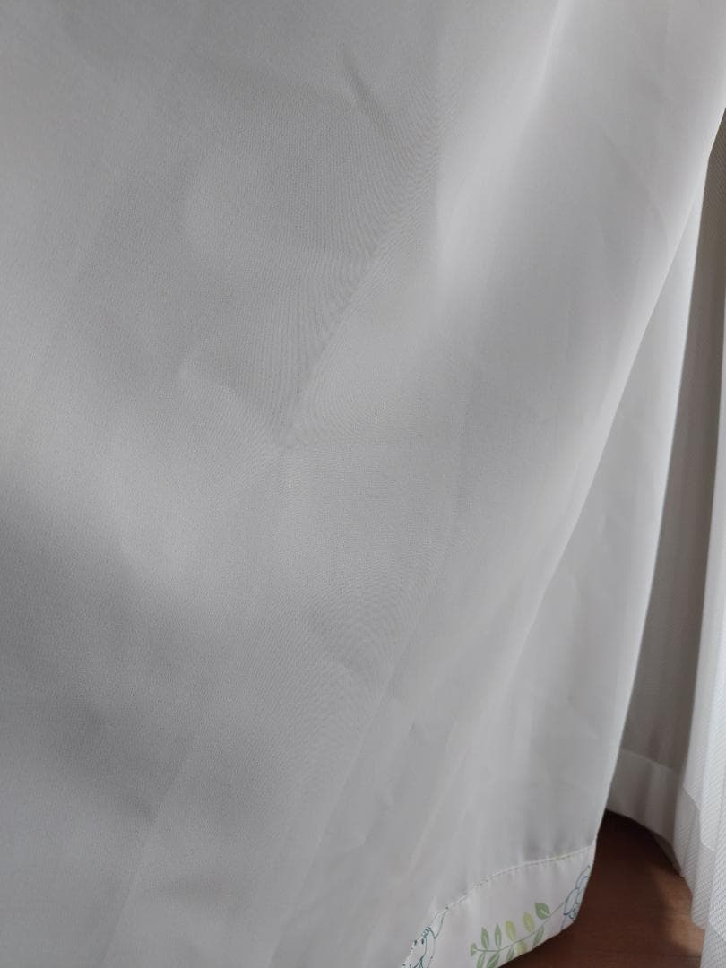 遮光カーテン　植物柄