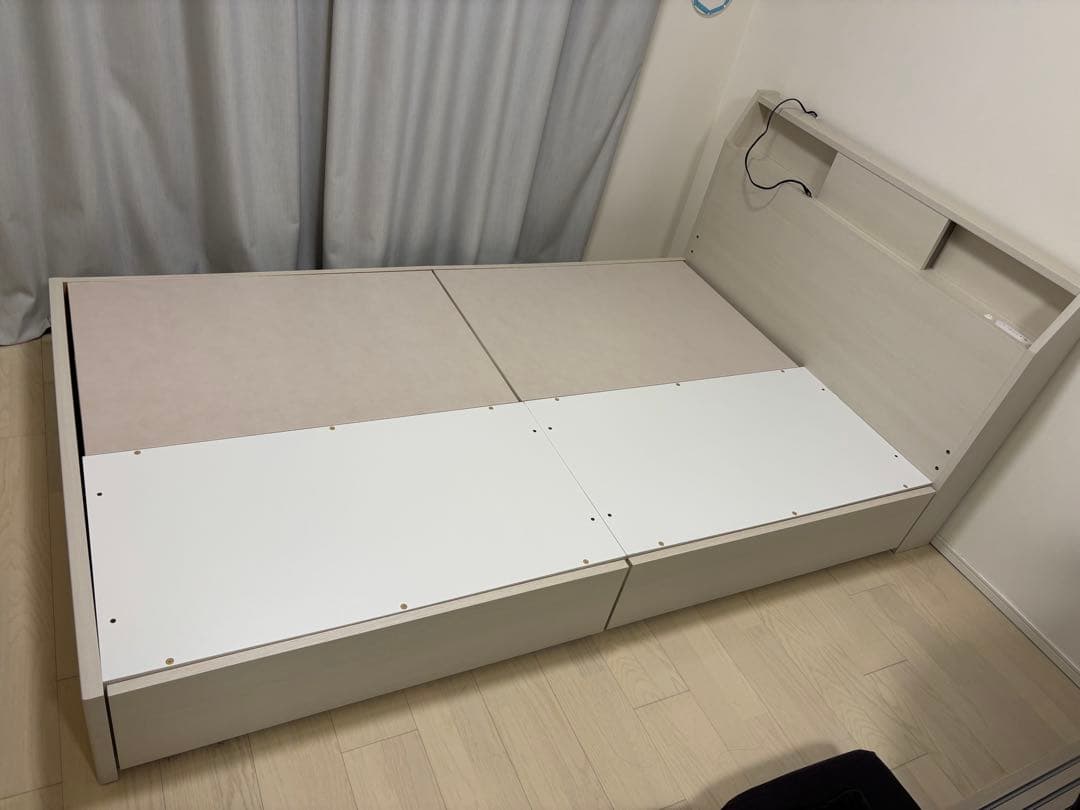 ニトリ　セミダブルベッドフレーム(アザン3 浅型/WW)