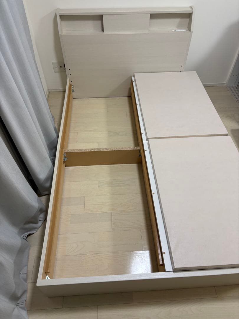 ニトリ　セミダブルベッドフレーム(アザン3 浅型/WW)