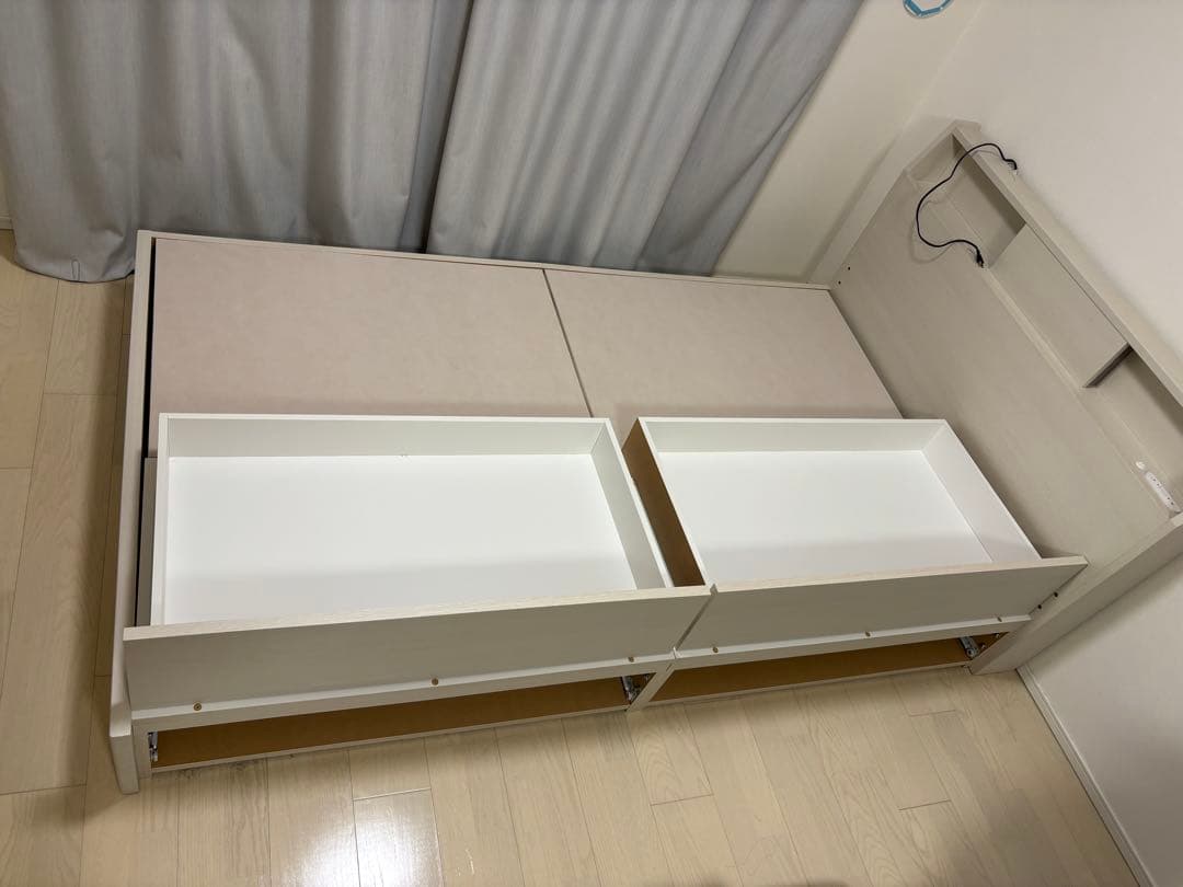 ニトリ　セミダブルベッドフレーム(アザン3 浅型/WW)