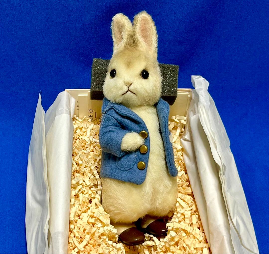 レア☆新品同様☆8\"ピーターラビット☆箱・証明書付☆R.ジョン・ライト