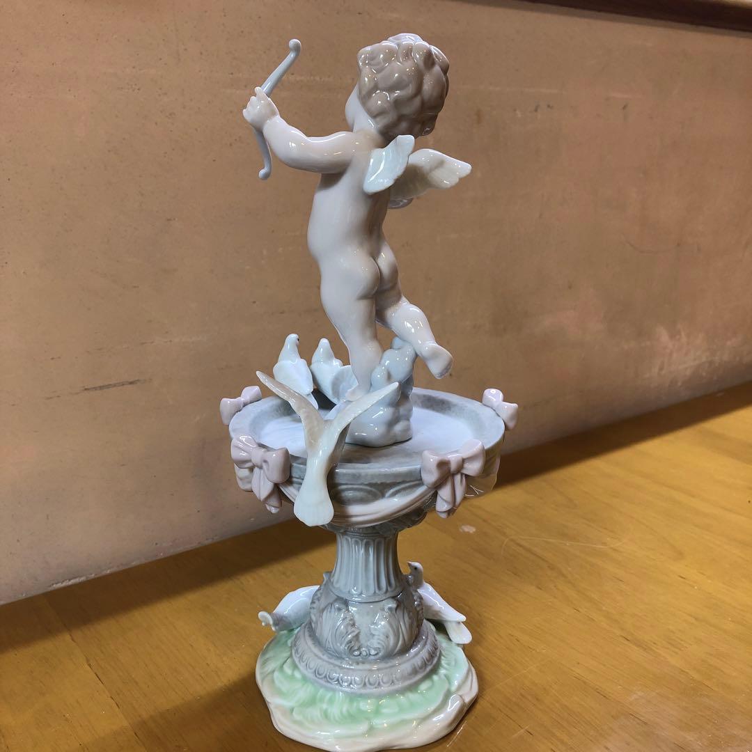 リヤドロ6458 愛の泉 天使・ハト・リボン