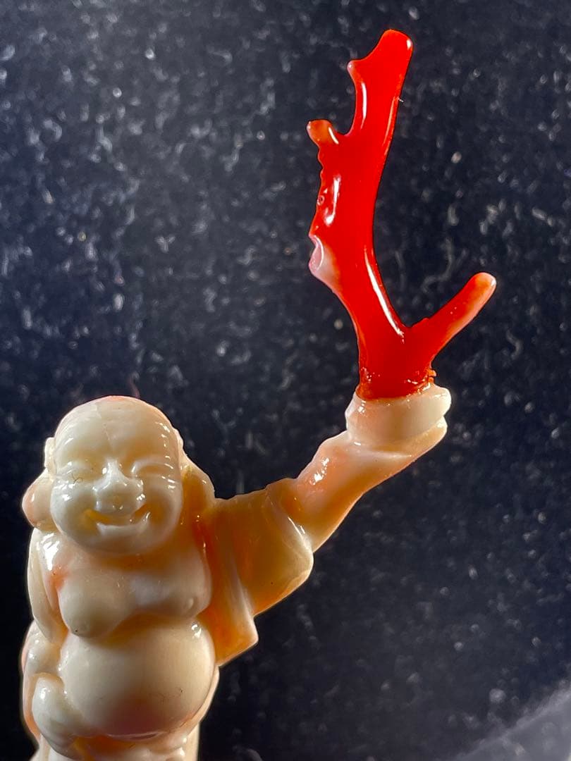 天然珊瑚置物赤珊瑚を持った「布袋」像 縁起物